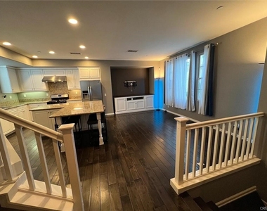 1752 Grand Avenue - Photo Thumbnail 12