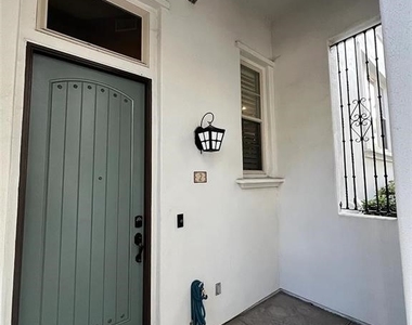 1752 Grand Avenue - Photo Thumbnail 10
