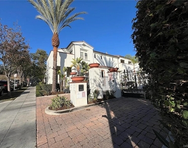 1752 Grand Avenue - Photo Thumbnail 1