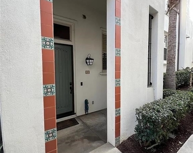 1752 Grand Avenue - Photo Thumbnail 9