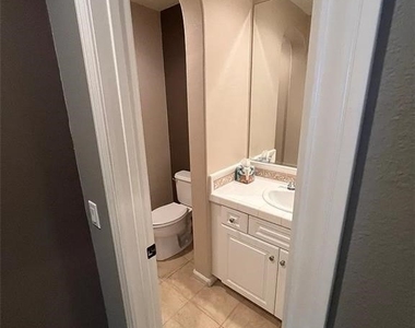 1752 Grand Avenue - Photo Thumbnail 20