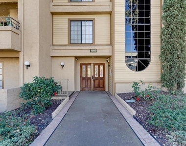 5649 Lake Park Way - Photo Thumbnail 1