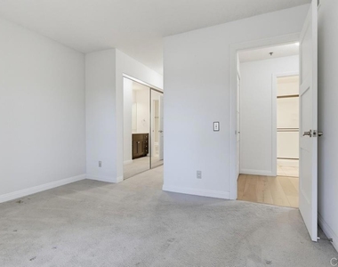 5649 Lake Park Way - Photo Thumbnail 21