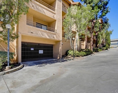 5649 Lake Park Way - Photo Thumbnail 33