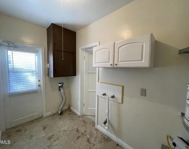 13 Halsted Circle - Photo Thumbnail 16