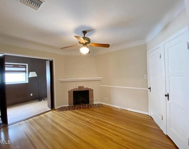 13 Halsted Circle - Photo Thumbnail 5