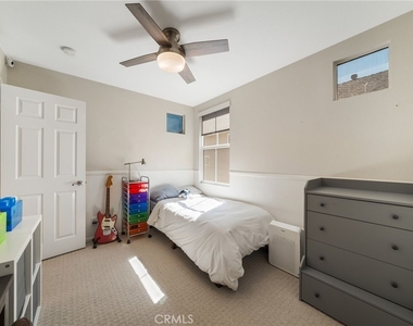 66 Amy Way - Photo Thumbnail 30