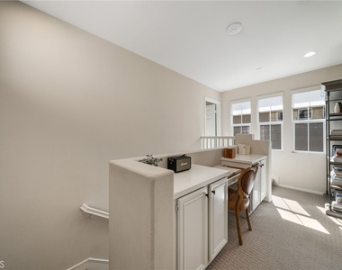 66 Amy Way - Photo Thumbnail 27