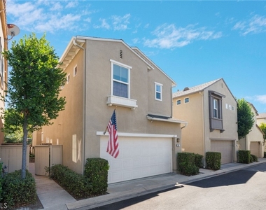 66 Amy Way - Photo Thumbnail 11