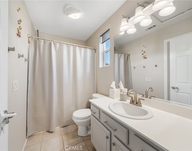 66 Amy Way - Photo Thumbnail 34
