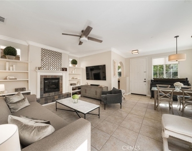 66 Amy Way - Photo Thumbnail 17