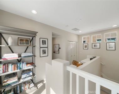 66 Amy Way - Photo Thumbnail 28
