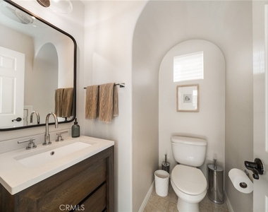 66 Amy Way - Photo Thumbnail 26