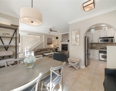 66 Amy Way - Photo Thumbnail 15