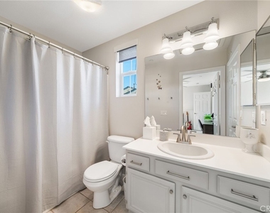 66 Amy Way - Photo Thumbnail 31