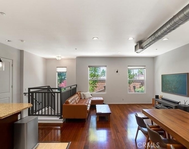 309 Metro Court - Photo Thumbnail 6