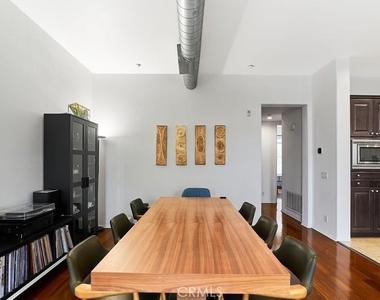 309 Metro Court - Photo Thumbnail 8