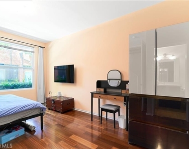 309 Metro Court - Photo Thumbnail 21