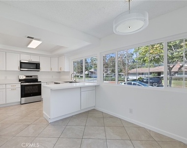 17222 Citron - Photo Thumbnail 17