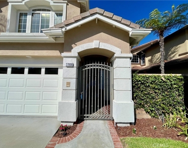 27806 Country Lane - Photo Thumbnail 2