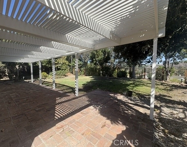25292 Campina Drive - Photo Thumbnail 6