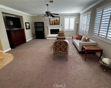 4428 Signature - Photo Thumbnail 6