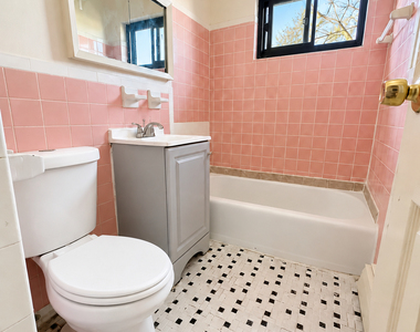 87-16 Winchester Boulevard - Photo Thumbnail 5