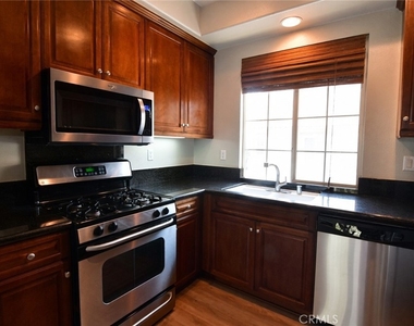 41 Regal - Photo Thumbnail 4