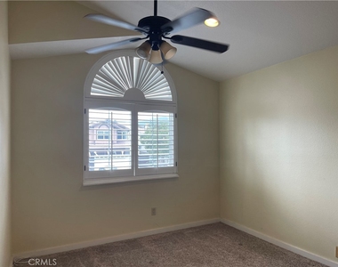 6329 Chandon Pl - Photo Thumbnail 11