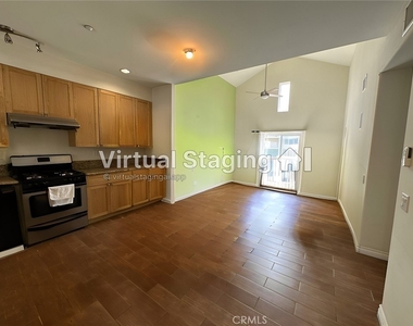 228 S Olive Avenue - Photo Thumbnail 3
