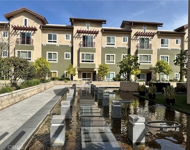 228 S Olive Avenue - Photo Thumbnail 1