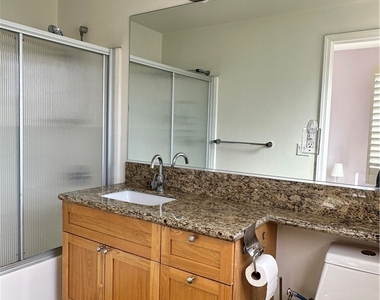 228 S Olive Avenue - Photo Thumbnail 8