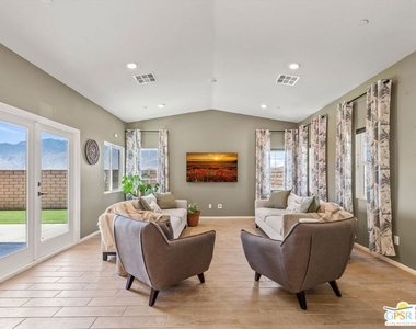 67353 Rio Naches Road - Photo Thumbnail 10