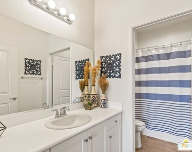 67353 Rio Naches Road - Photo Thumbnail 19