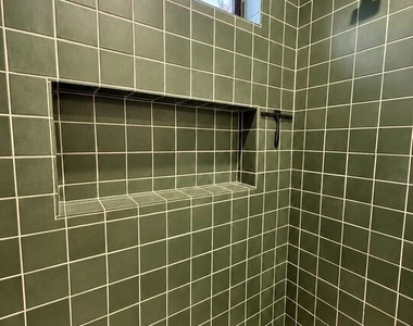 2707 Benedict Street - Photo Thumbnail 7