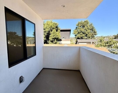 2707 Benedict Street - Photo Thumbnail 21