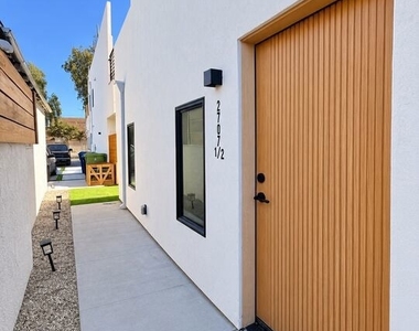 2707 Benedict Street - Photo Thumbnail 26