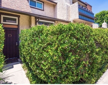 13621 Valerio Street - Photo Thumbnail 1