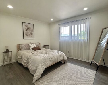 408 Burchett Street - Photo Thumbnail 8