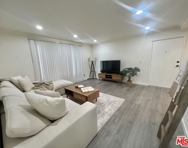 408 Burchett Street - Photo Thumbnail 3