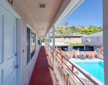 4141 Los Feliz Boulevard - Photo Thumbnail 5