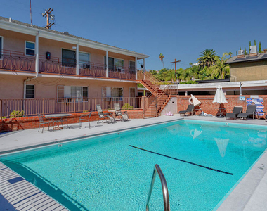 4141 Los Feliz Boulevard - Photo Thumbnail 3
