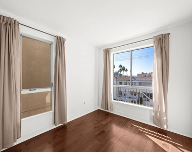 5907 Saturn Street - Photo Thumbnail 16