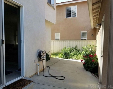 229 Kensington Park - Photo Thumbnail 22