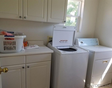 229 Kensington Park - Photo Thumbnail 18