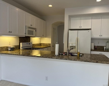 229 Kensington Park - Photo Thumbnail 14