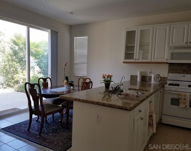 229 Kensington Park - Photo Thumbnail 6
