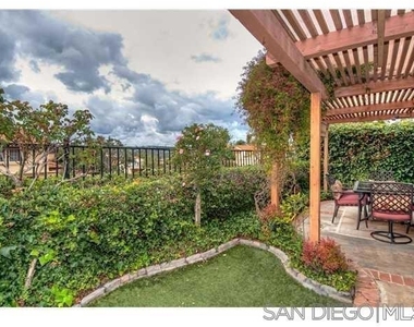 3805 Violet Glen - Photo Thumbnail 11