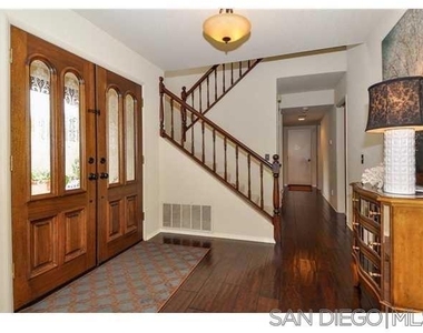 3805 Violet Glen - Photo Thumbnail 2
