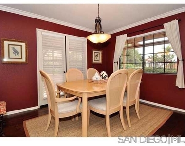 3805 Violet Glen - Photo Thumbnail 5
